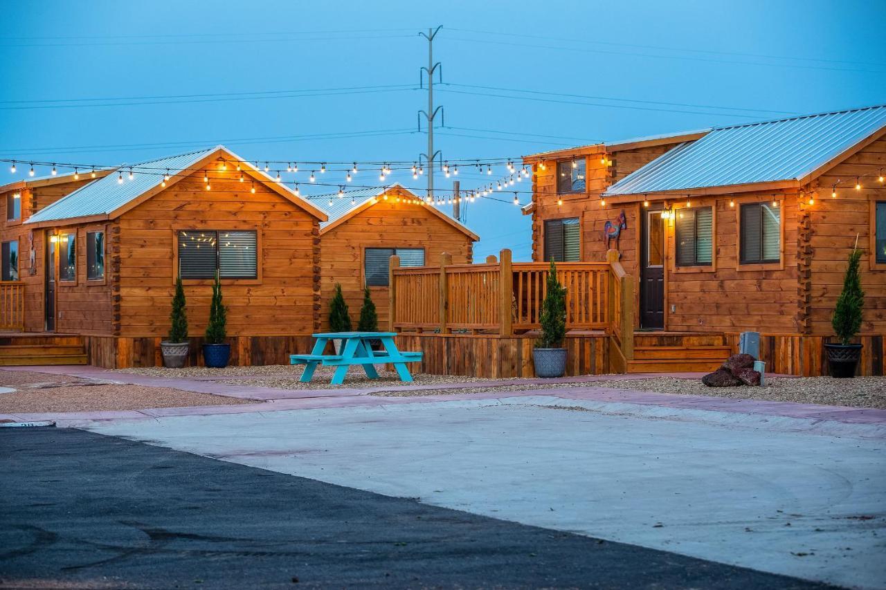 The Big Texan - Cabins And Wagons Amarillo Zewnętrze zdjęcie